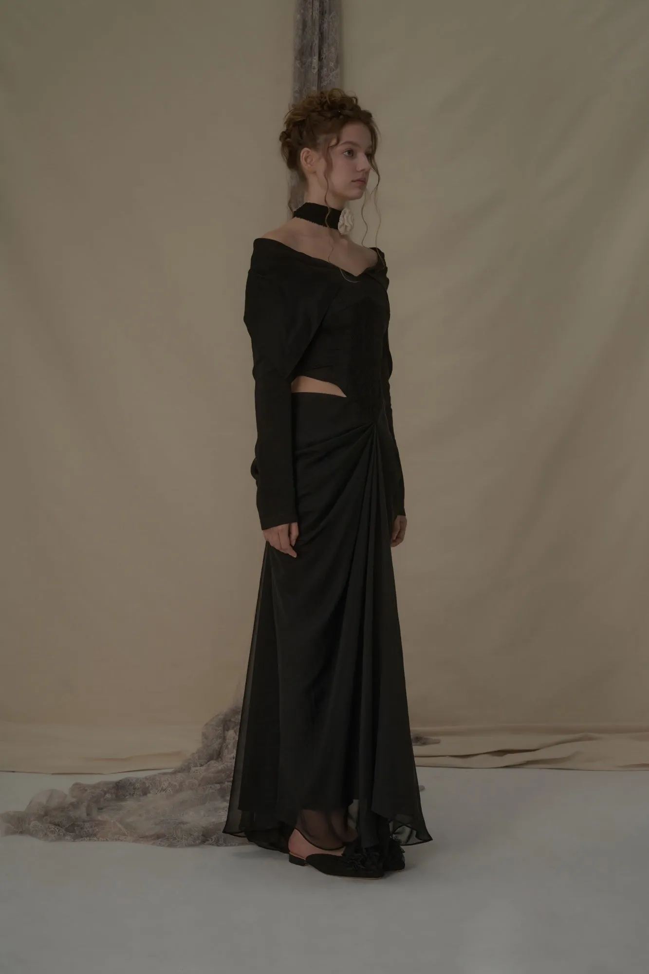 Black Lapel Waistless Pleated Hem Dress