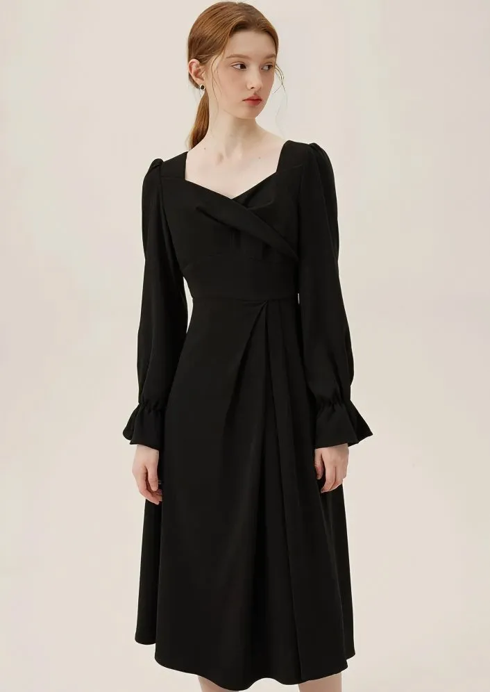 TWISTED LIGHT MIDI DRESS