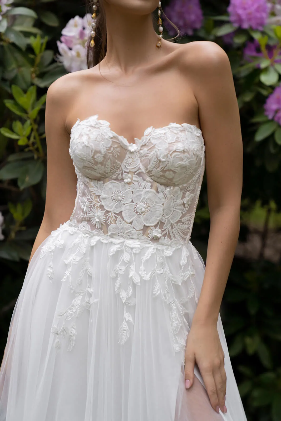 Wedding dress Lanka